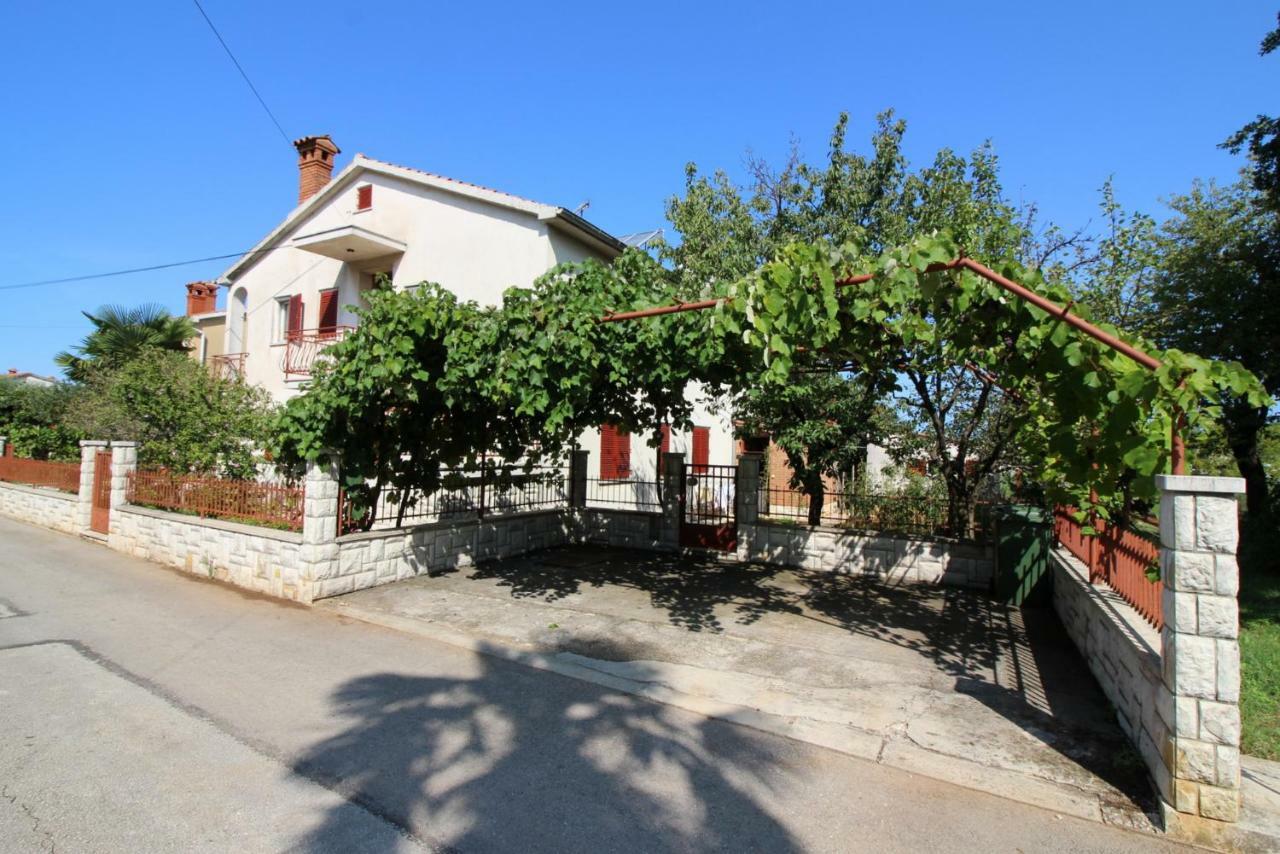 Apartment Franjo near center Poreč Exterior foto